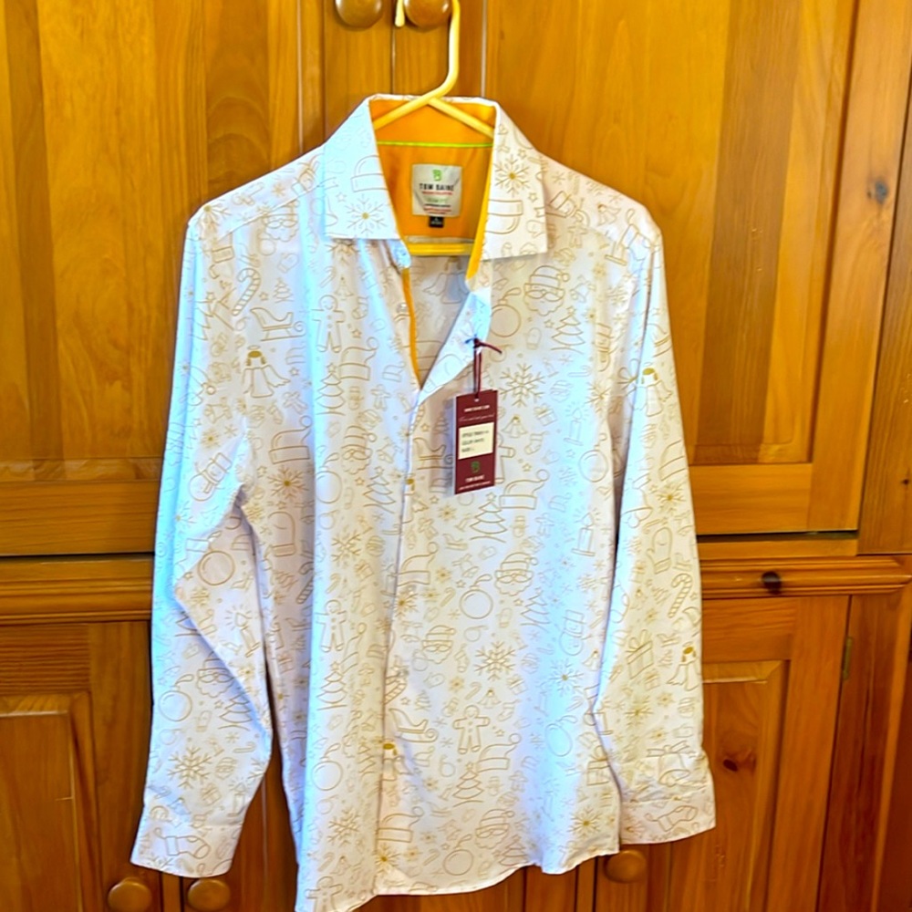 Tom Baine Holiday Collection White shirt. Large 16-16.5 NWT. Slim fit.
